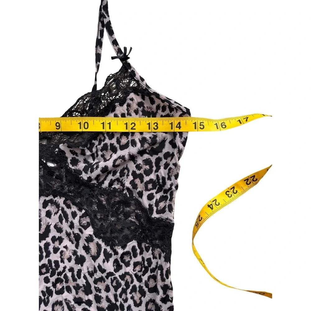 Victoria's Secret‎ Chemise Womens Small Grey Leopard Excellent Lace Trim Slip